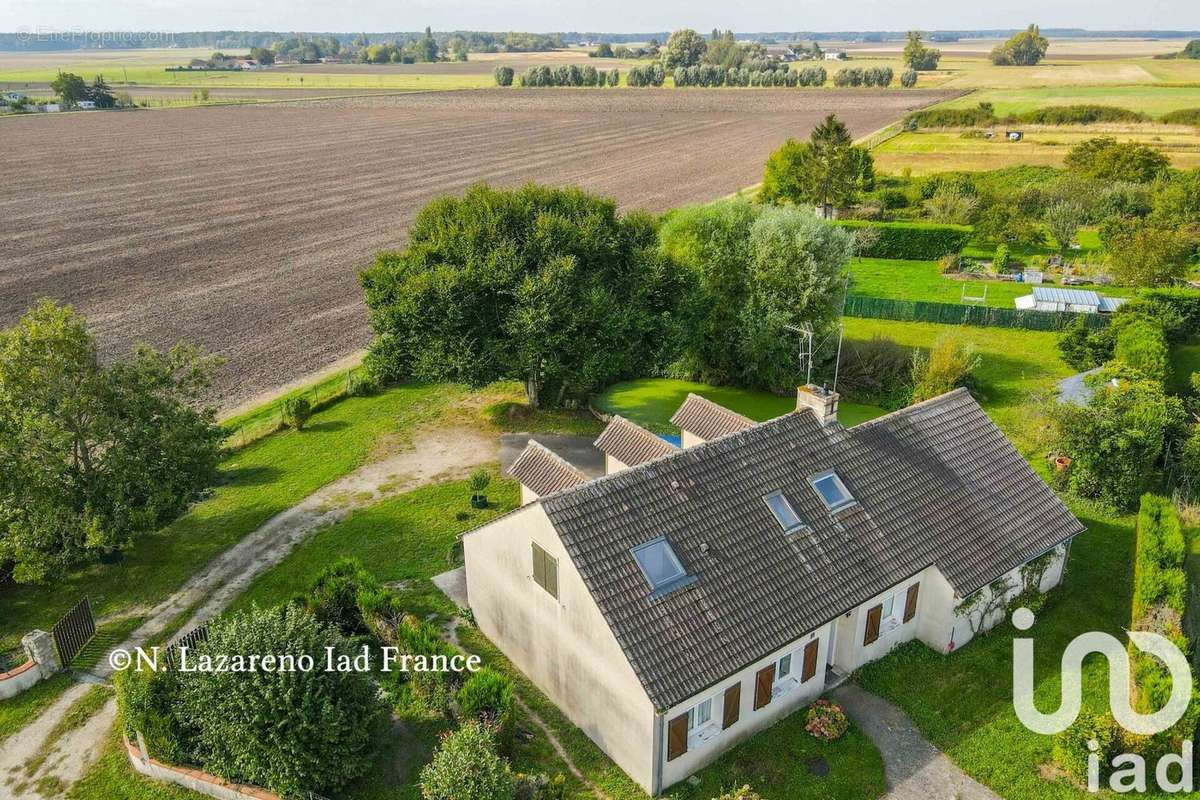 Photo 3 - Maison à CHILLEURS-AUX-BOIS