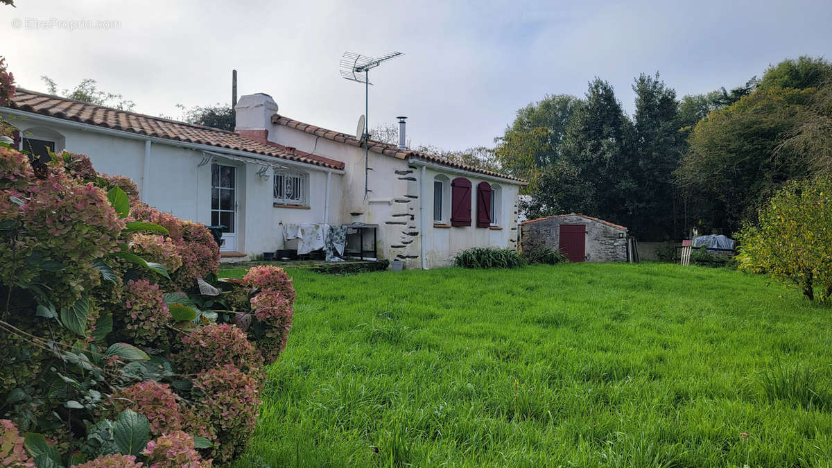 Maison à BOIS-DE-CENE