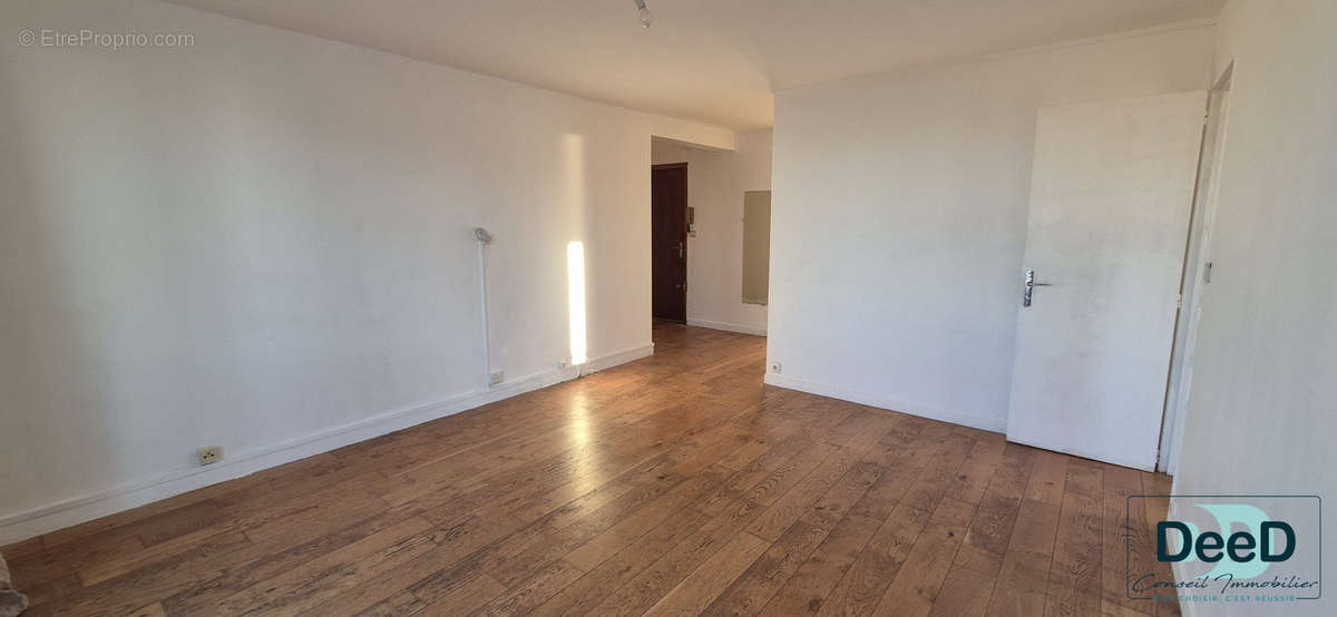 Appartement à MARSEILLE-7E