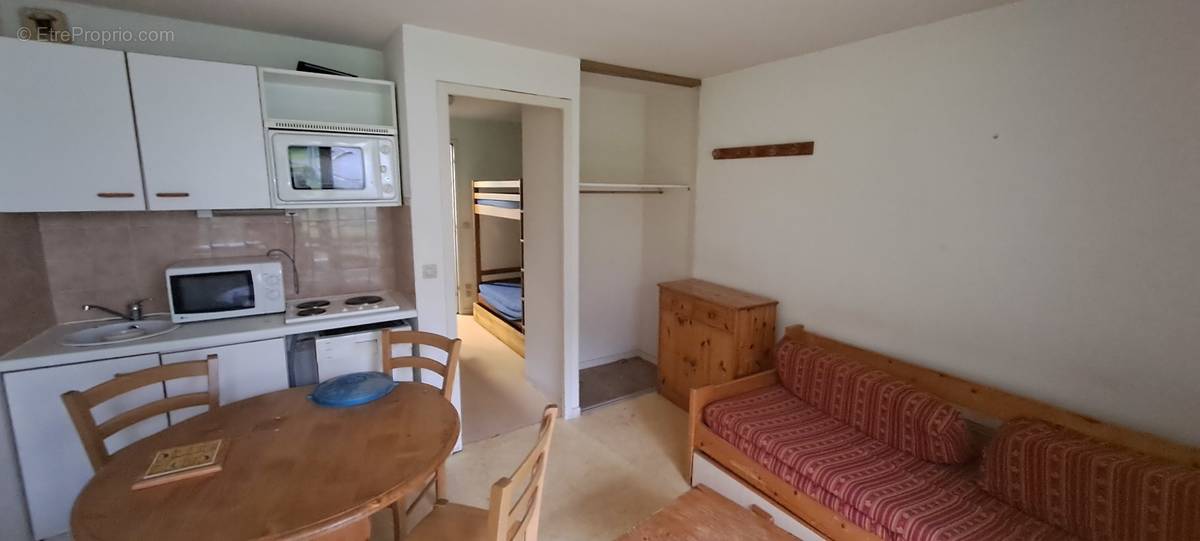 Appartement à MORILLON