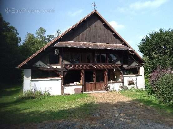 Appartement à ALLERY