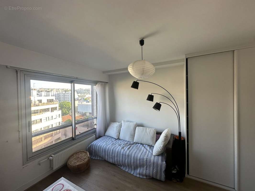 Appartement à PARIS-19E