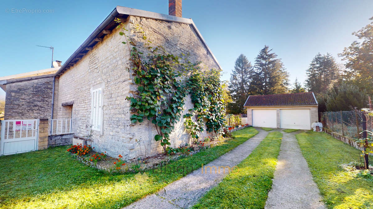 Maison à LONGCHAMP-SUR-AUJON