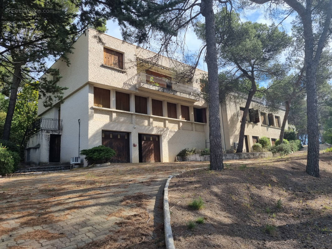 Appartement à CHATEAURENARD