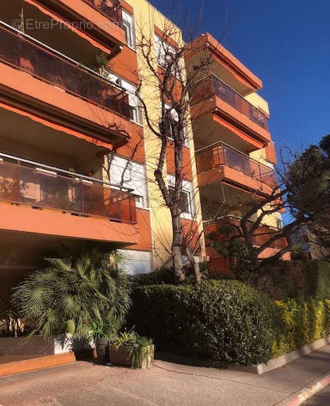 Appartement à MARSEILLE-9E