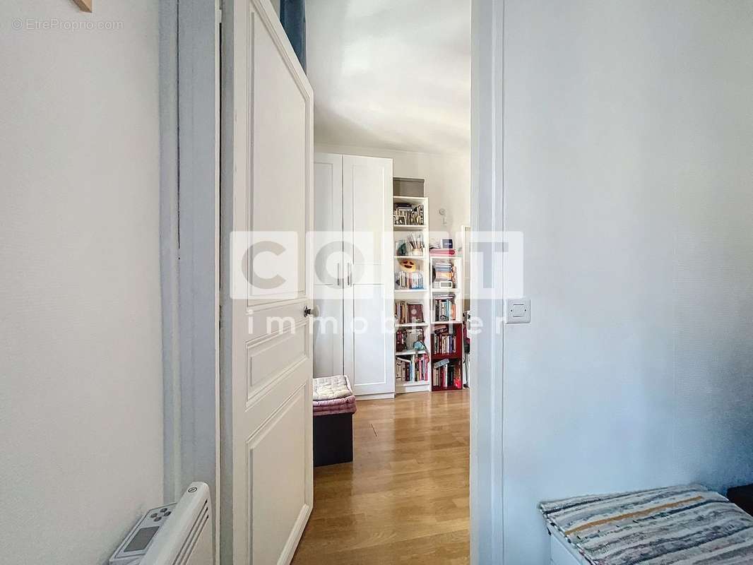 Appartement à PARIS-20E