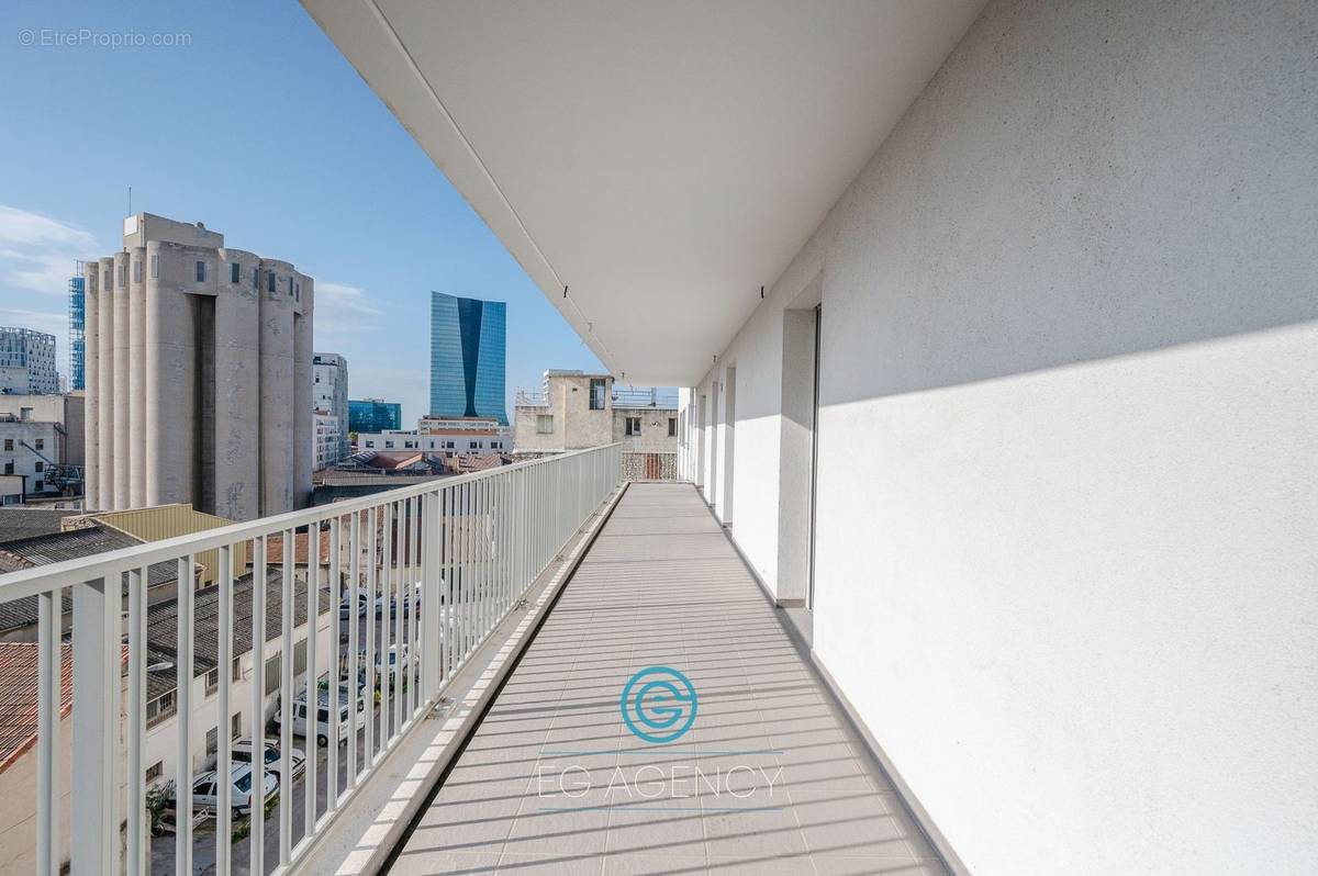 Appartement à MARSEILLE-3E