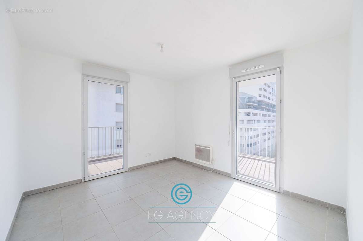 Appartement à MARSEILLE-3E