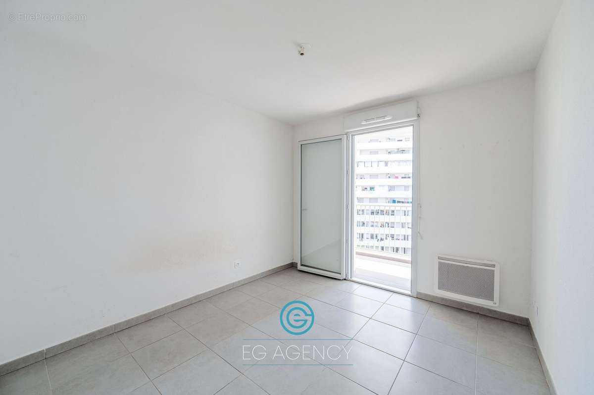 Appartement à MARSEILLE-3E