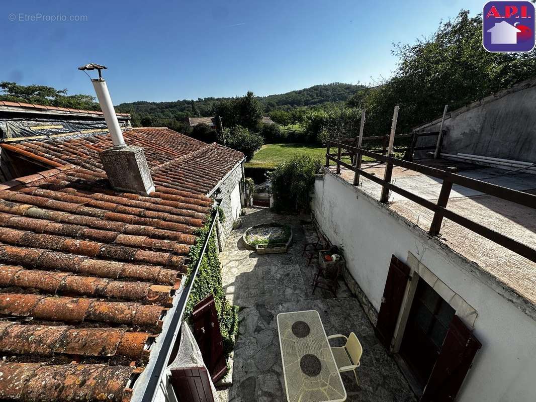 Maison à LE FOSSAT