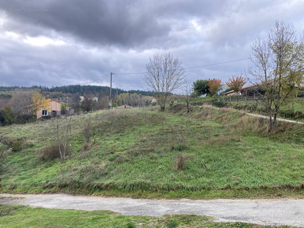 Terrain à SAINT-ROMAIN-D&#039;AY