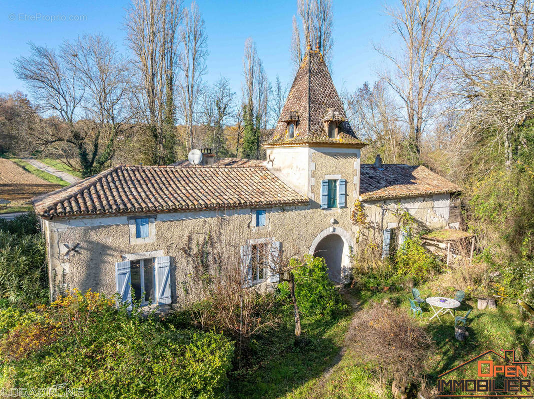 Maison à PINEL-HAUTERIVE