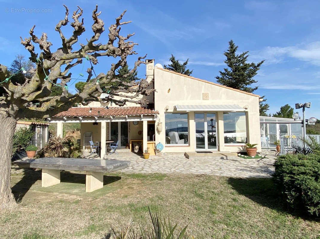 Maison à BOUZIGUES