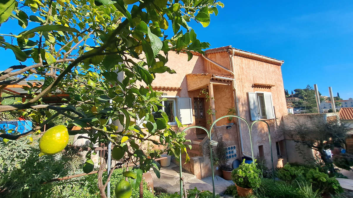 Maison à MENTON