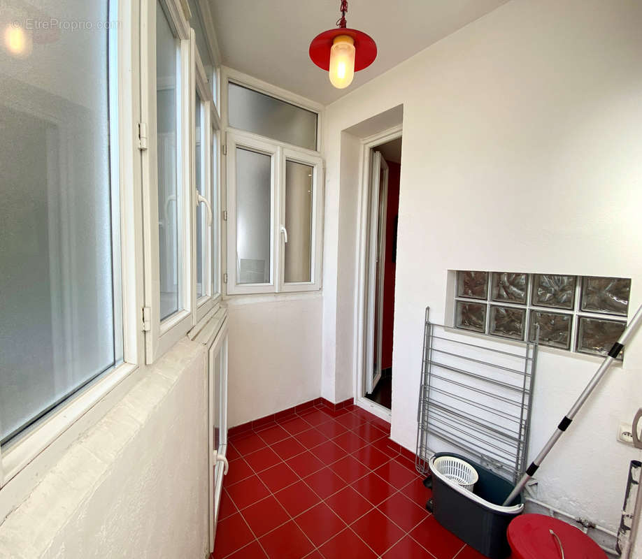 Appartement à MARSEILLE-7E