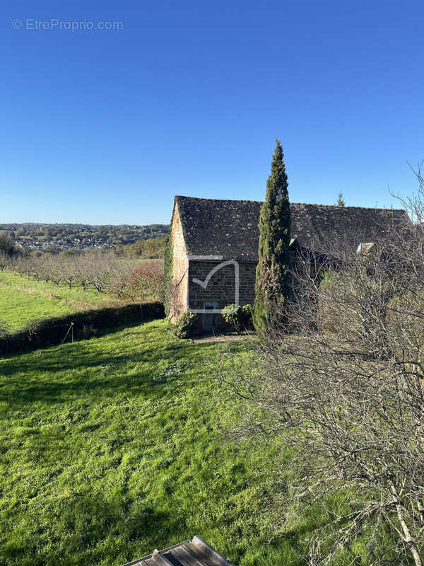 Maison à OBJAT