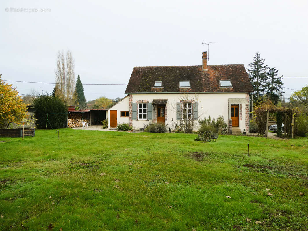 Maison à BLENEAU