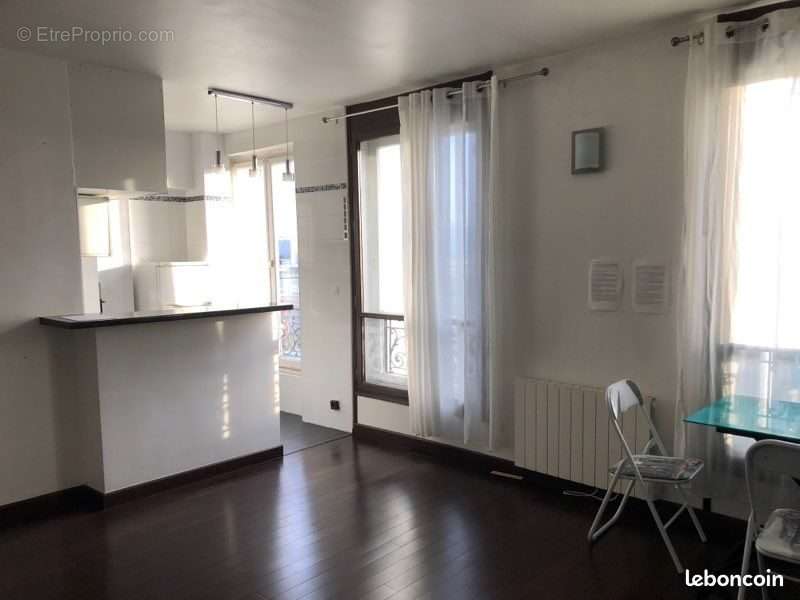 Appartement à CHARENTON-LE-PONT