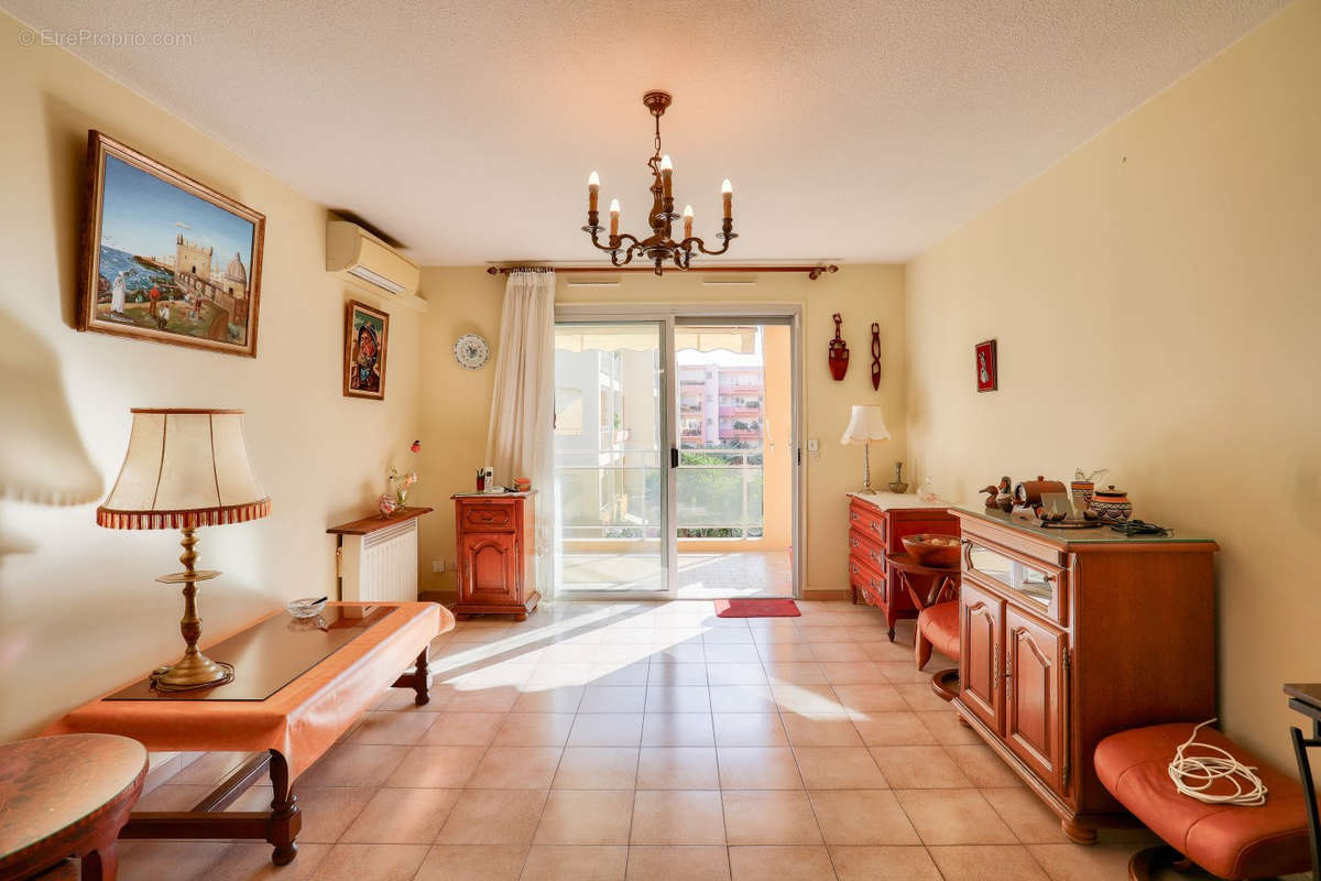 Appartement à CAGNES-SUR-MER