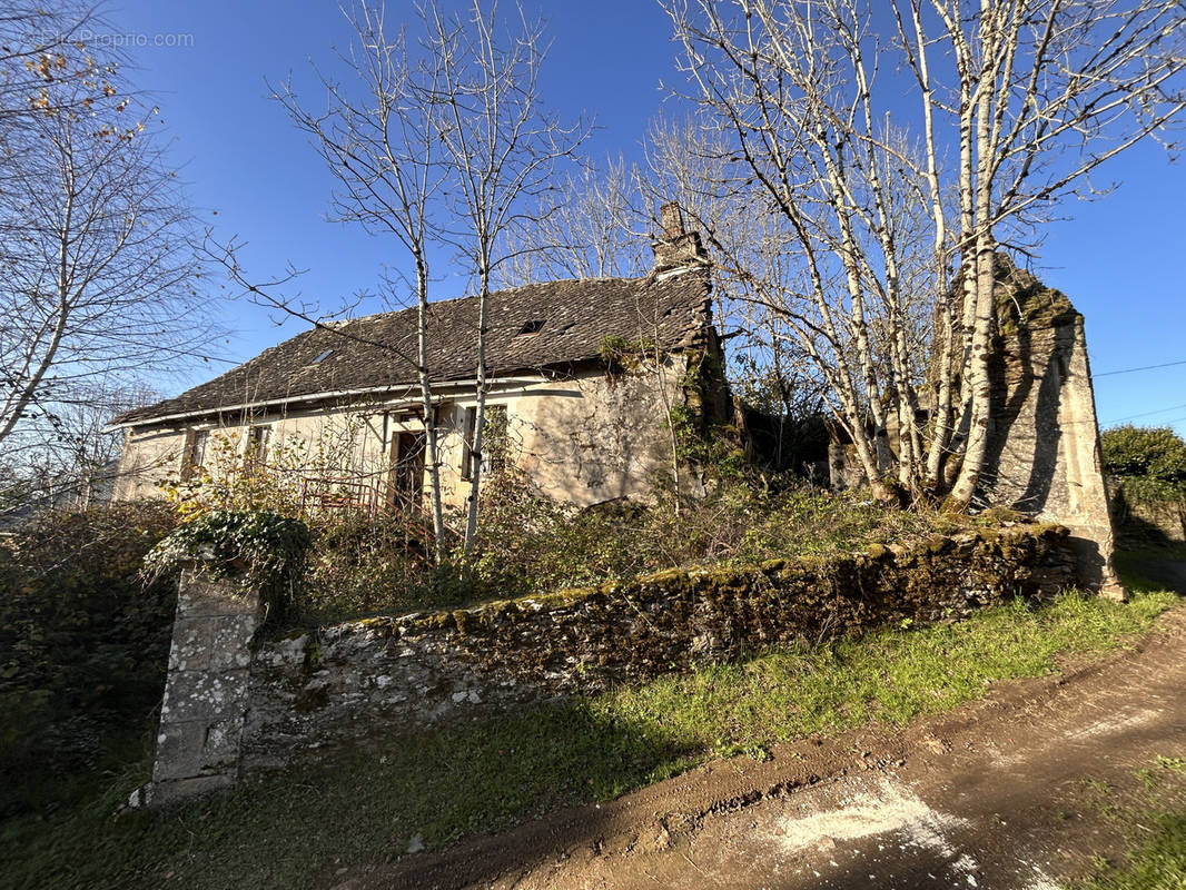 Maison à SAINT-MERD-DE-LAPLEAU