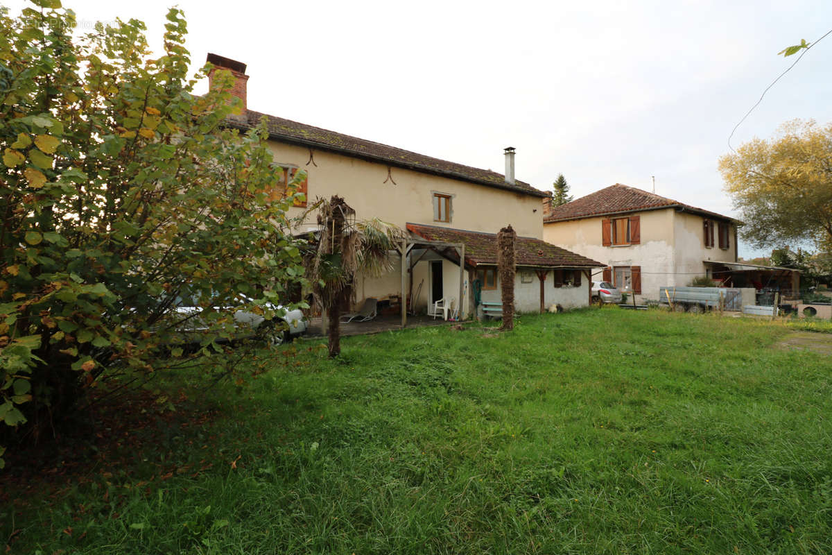 Maison à ROQUEFORT