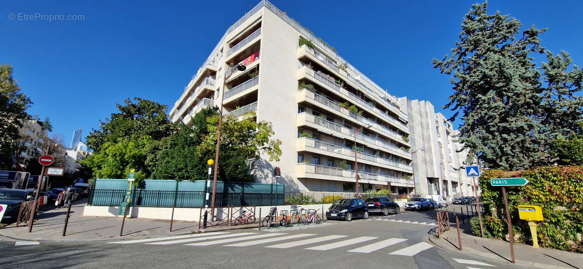 Appartement à NEUILLY-SUR-SEINE