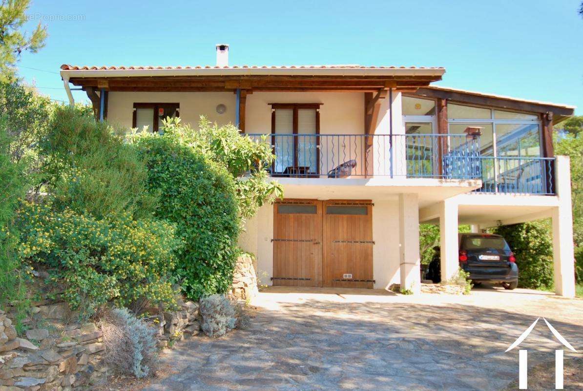 Maison à ROQUEBRUN