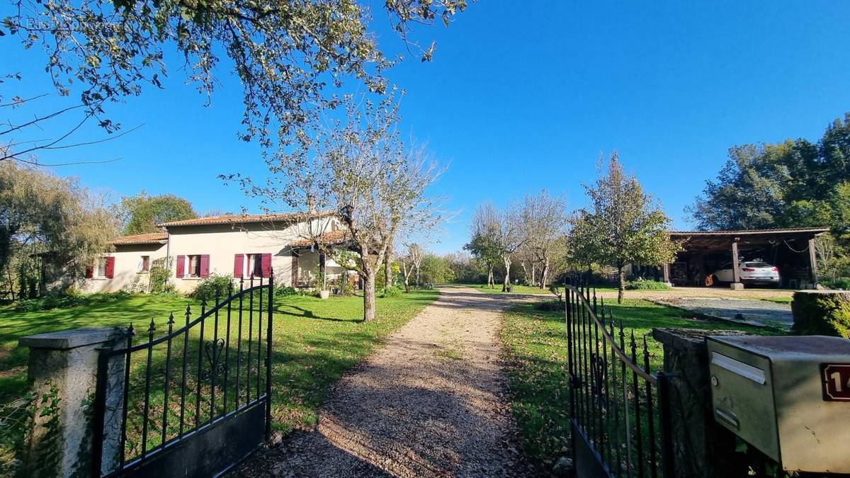 Maison à GRUN-BORDAS