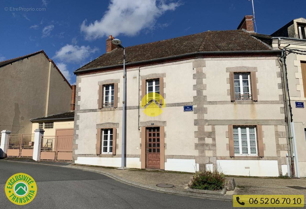 Maison à BOUSSAC