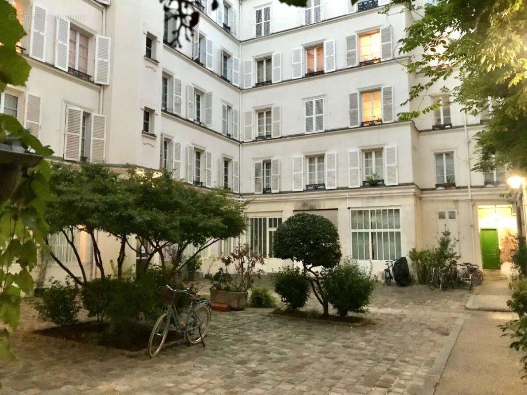 Appartement à PARIS-11E