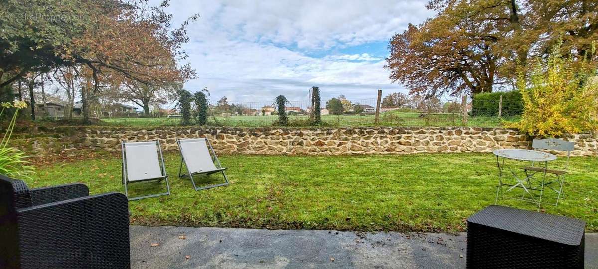 Maison à BOUGUENAIS