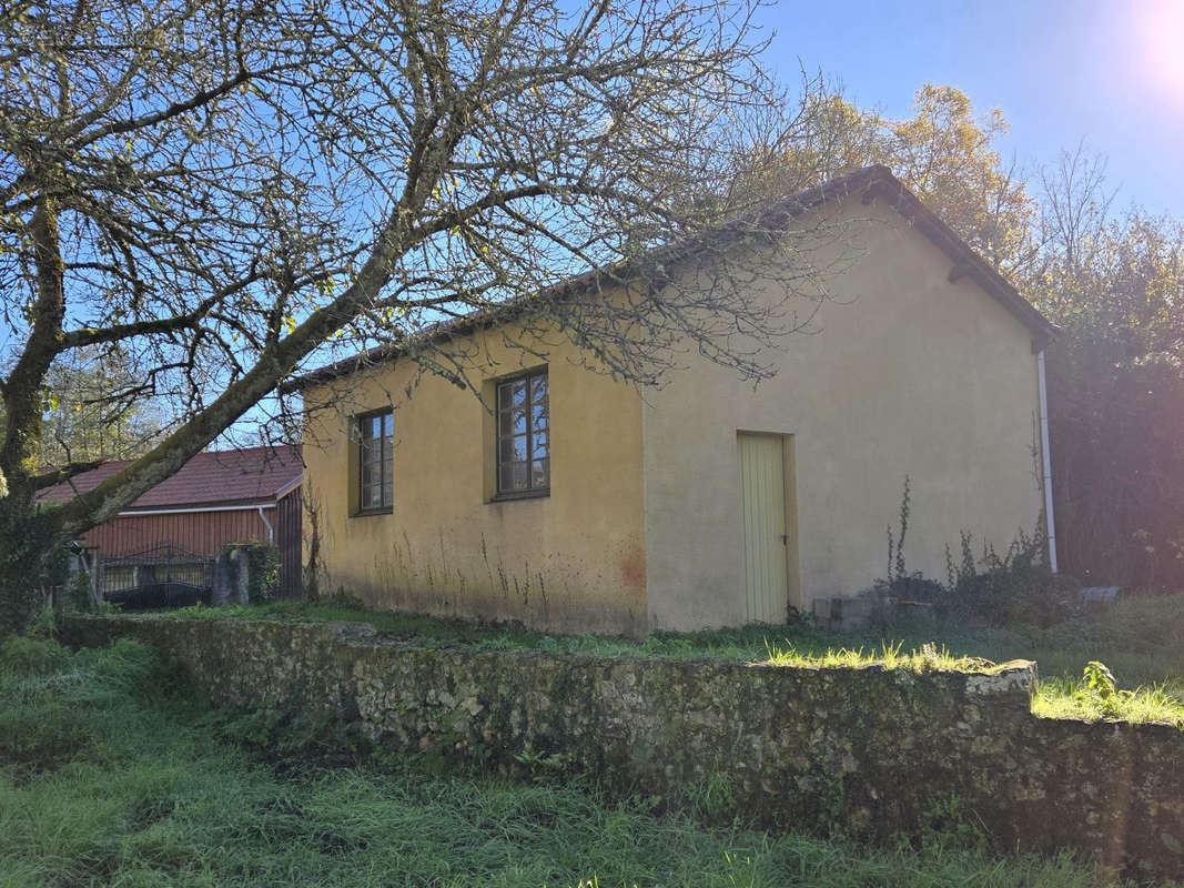 Maison à ISSAC