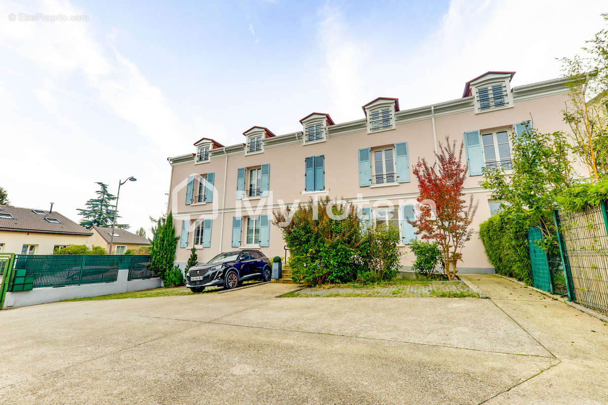 Appartement à RUEIL-MALMAISON