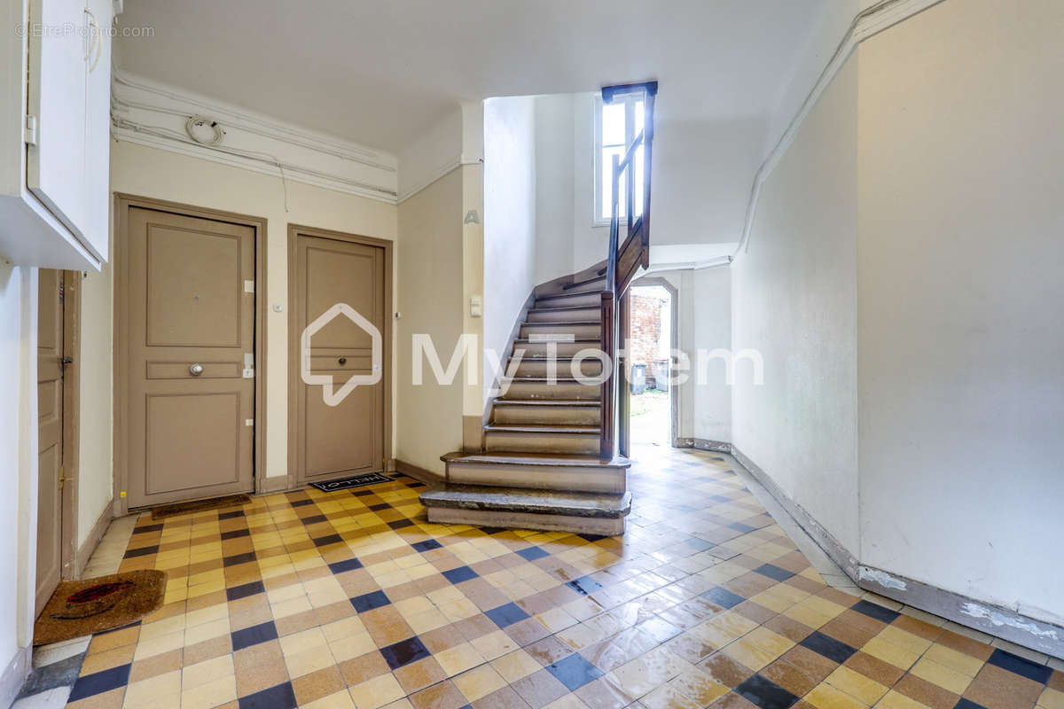 Appartement à ASNIERES-SUR-SEINE