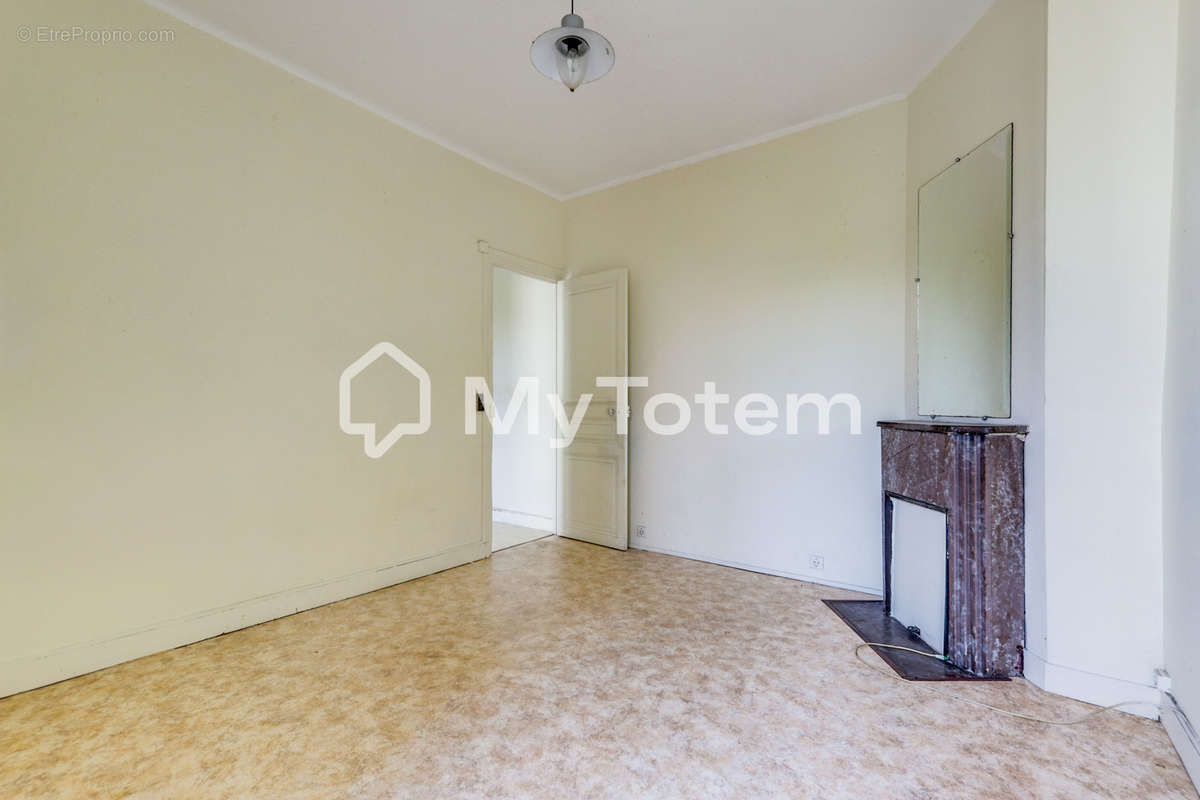 Appartement à ASNIERES-SUR-SEINE