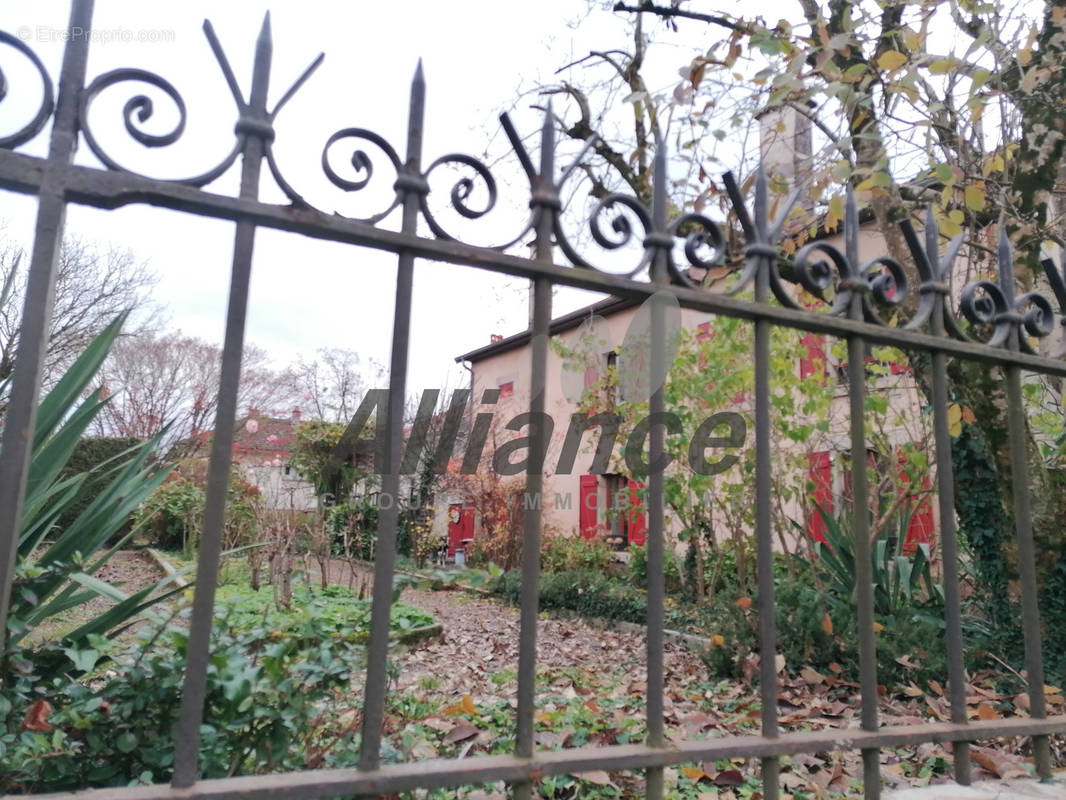 Maison à LUXEUIL-LES-BAINS