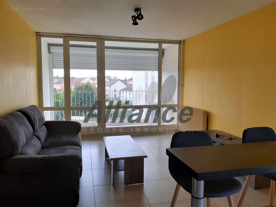 Appartement à LUXEUIL-LES-BAINS