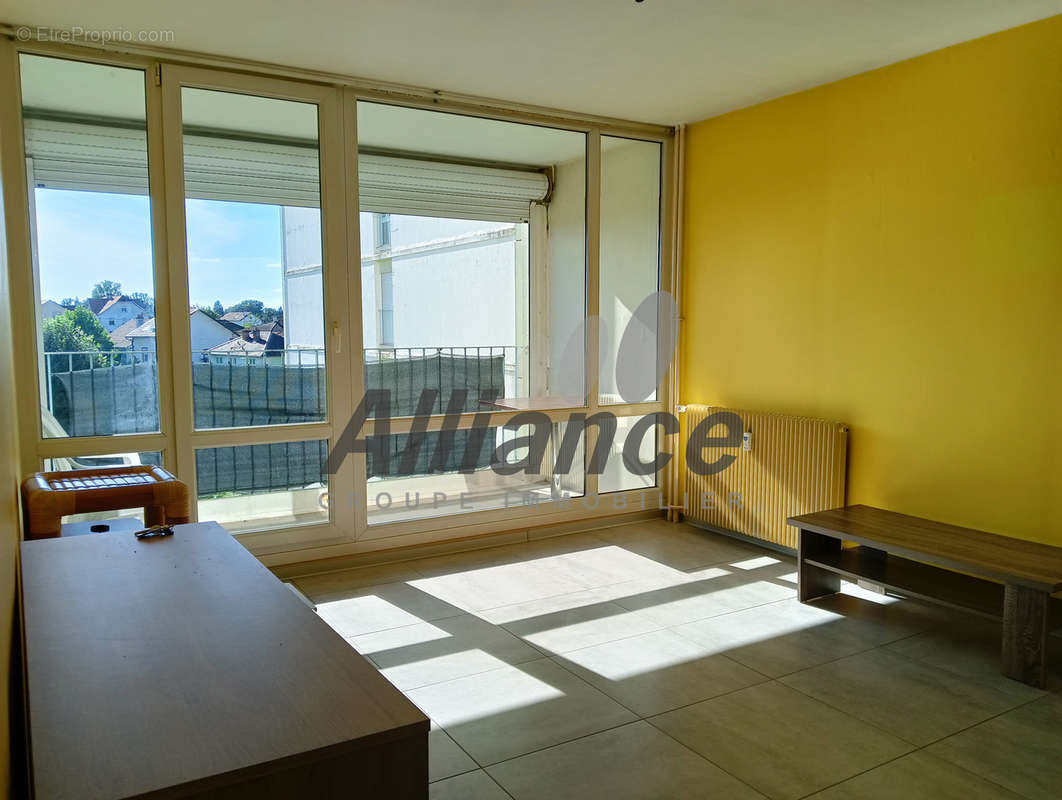 Appartement à LUXEUIL-LES-BAINS