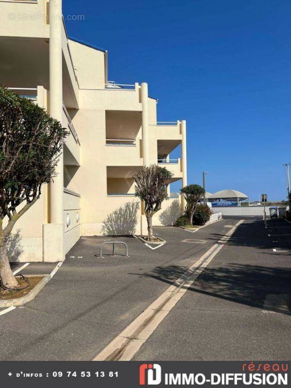 Parking à VALRAS-PLAGE