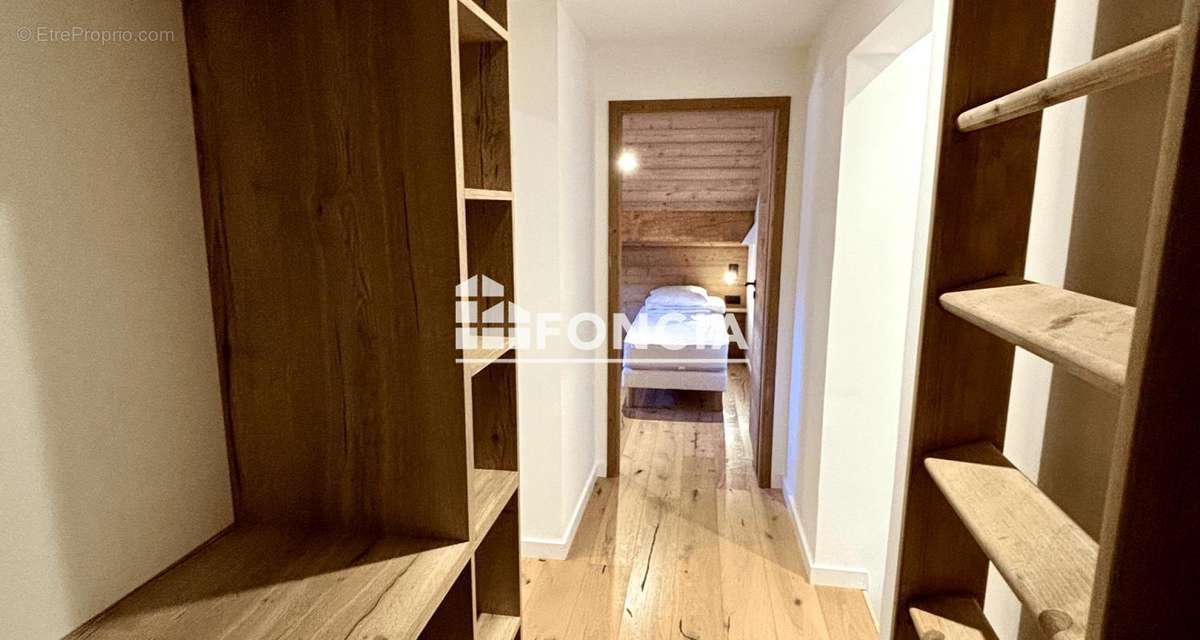 Appartement à LES ALLUES