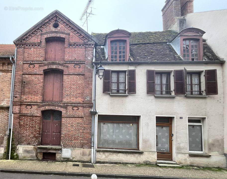 Maison à DONNEMARIE-DONTILLY