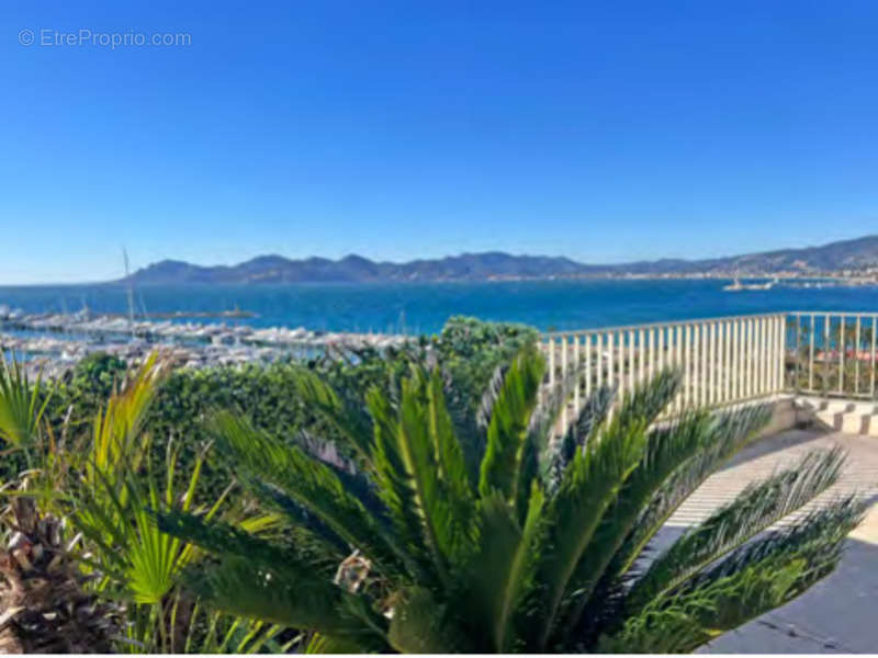 Appartement à CANNES