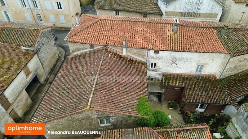 Maison à CELLES-SUR-BELLE