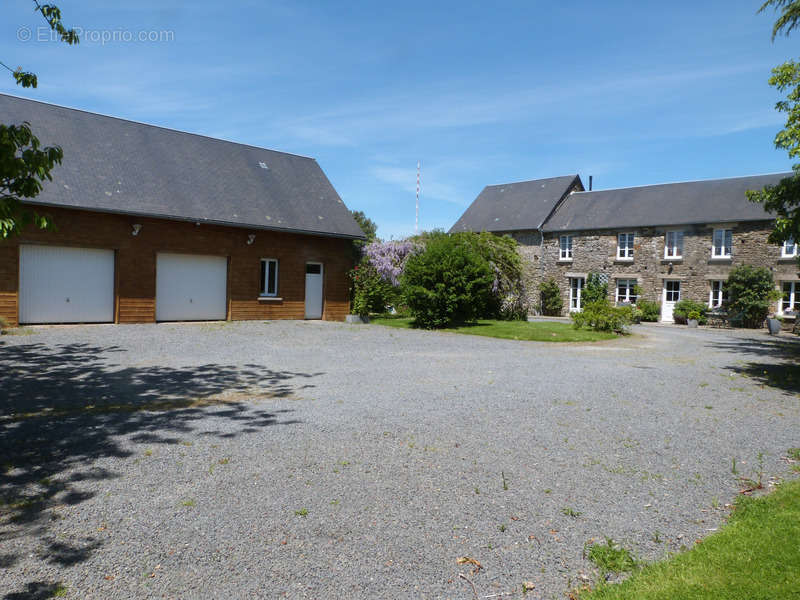 Maison à AUNAY-SUR-ODON