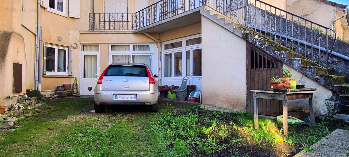 Maison à AYNAC