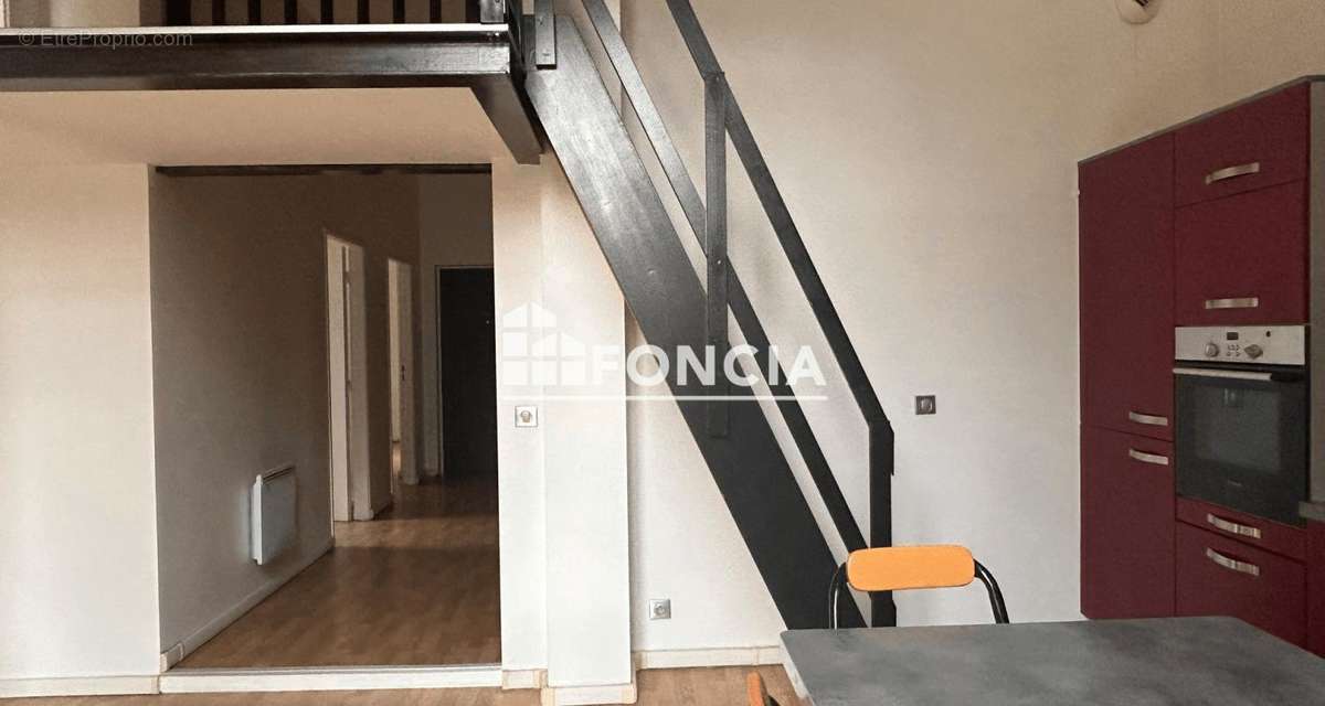 Appartement à AUBERVILLIERS