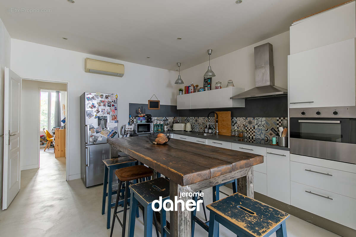 Appartement à MARSEILLE-7E