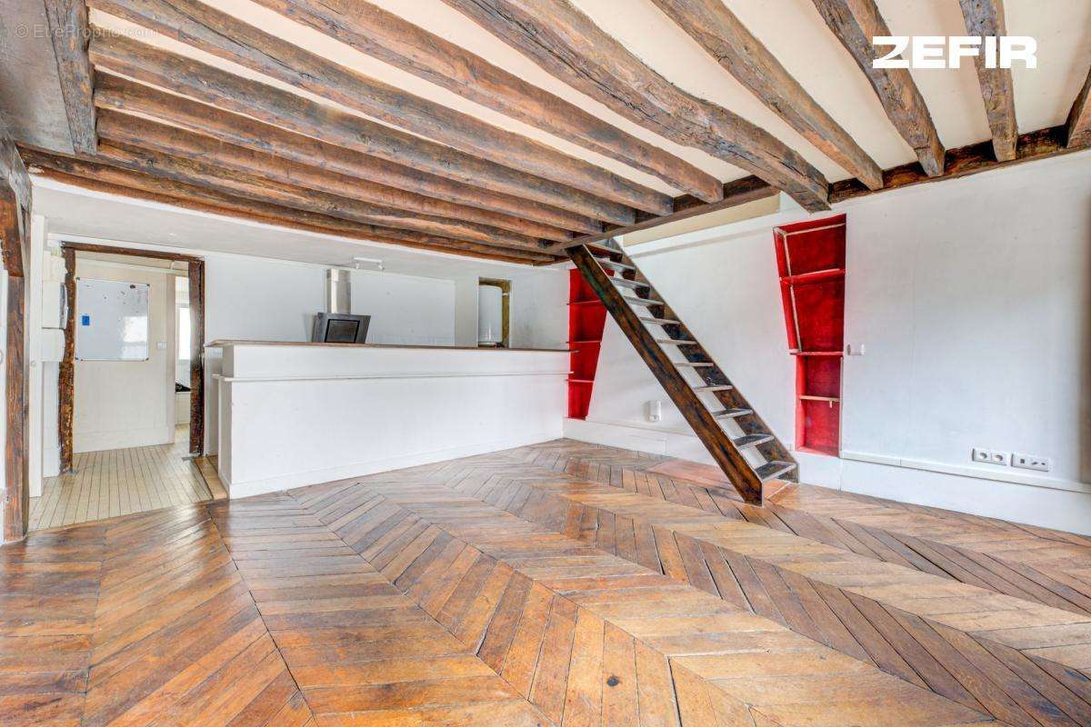 Appartement à PARIS-10E