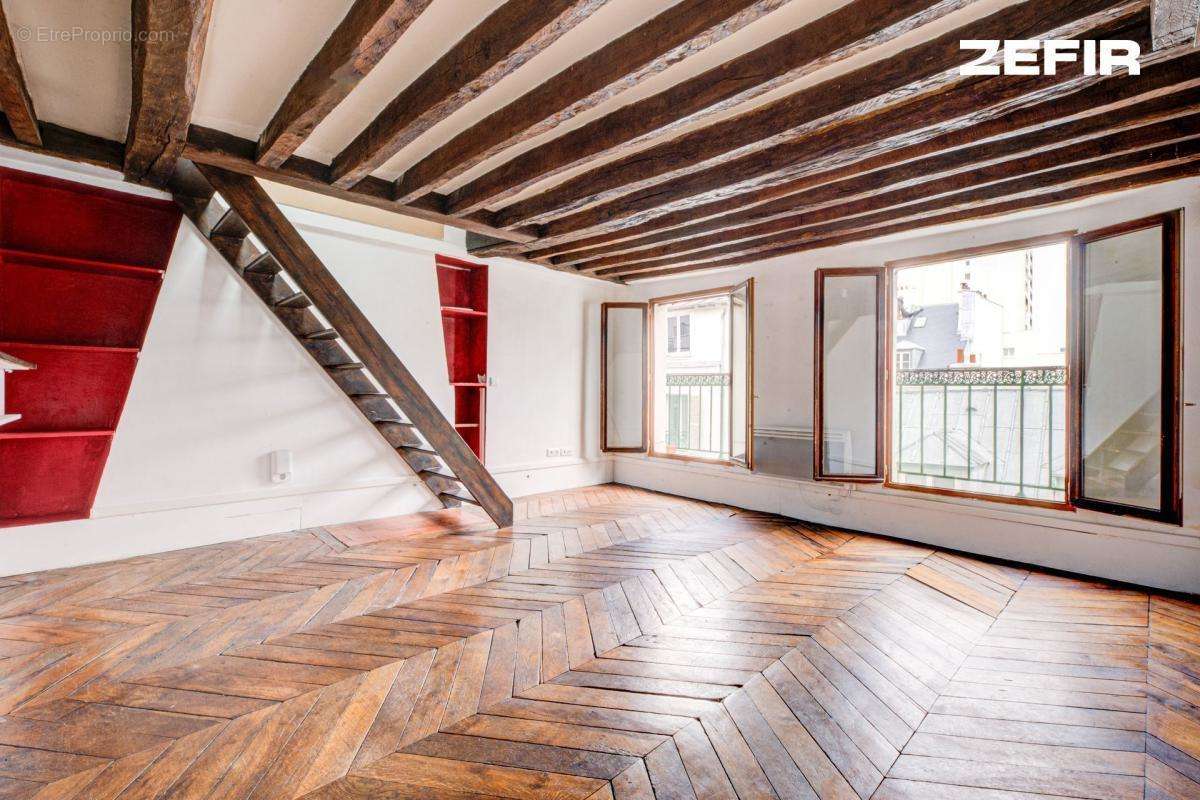 Appartement à PARIS-10E