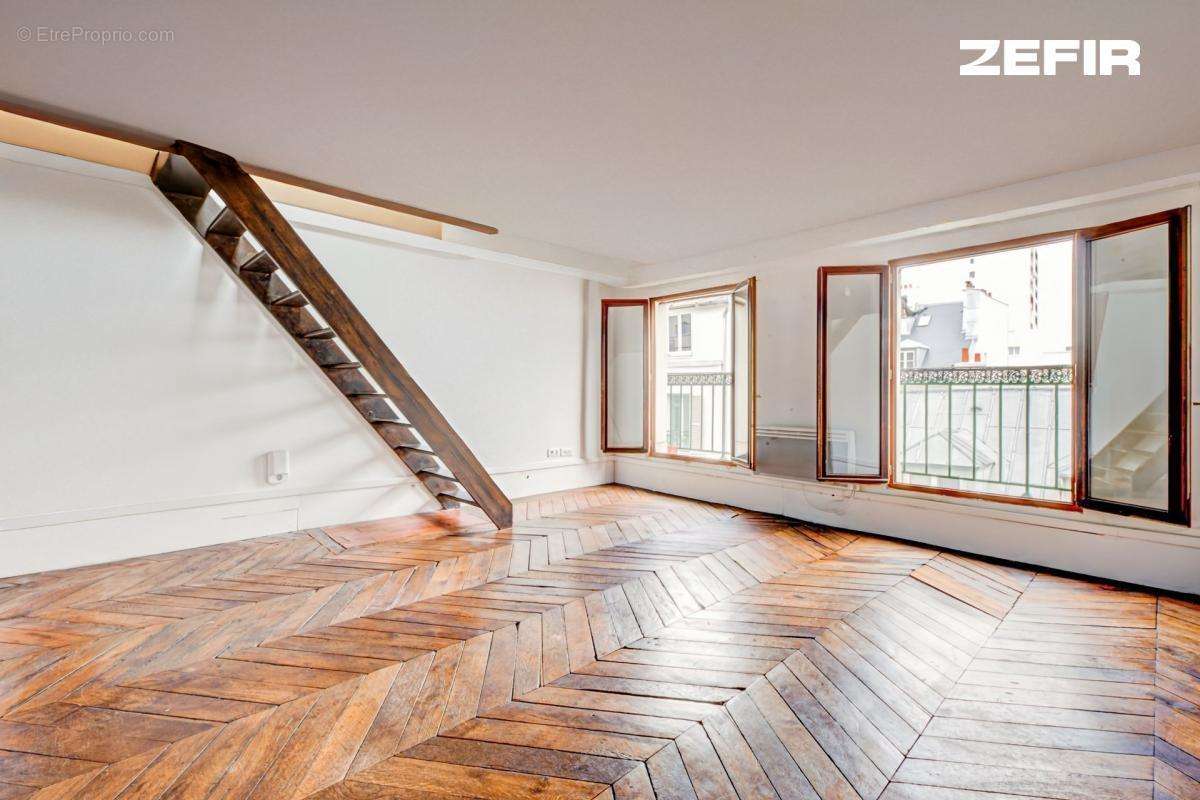 Appartement à PARIS-10E